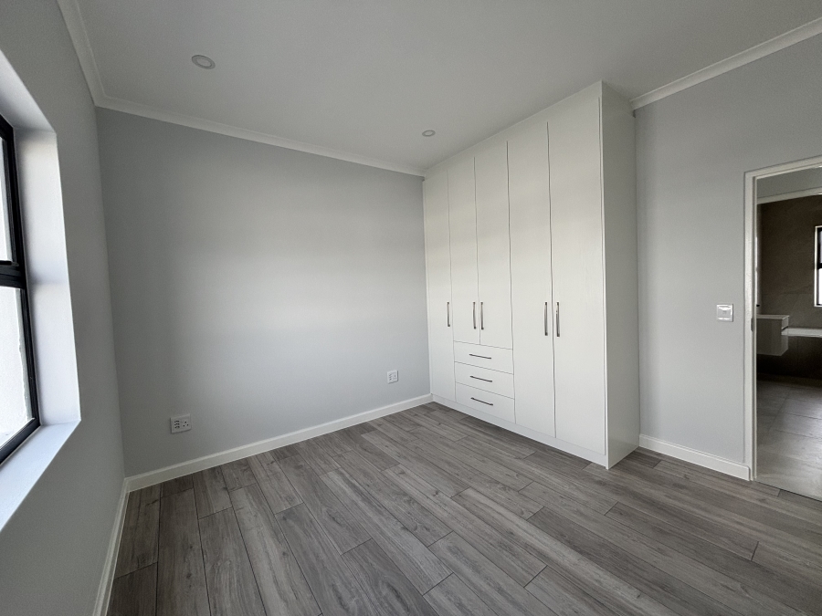 4 Bedroom Property for Sale in Sandown Western Cape